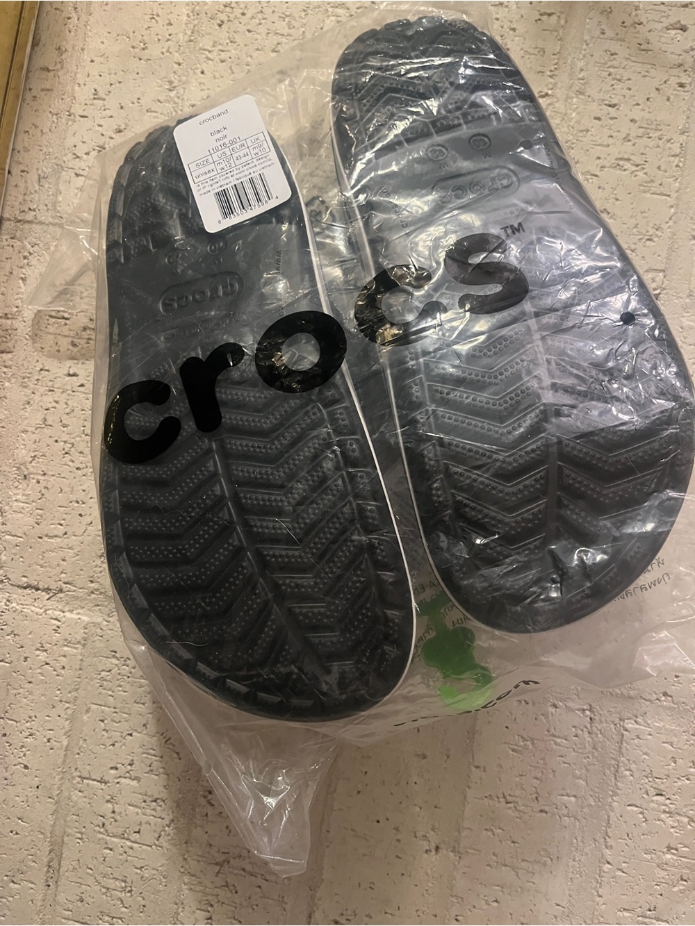 CROCS Classic Clog in Black with White Trim - Picture 3 of 5